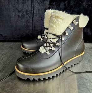 Bernando Boots New White Fur BOOTS